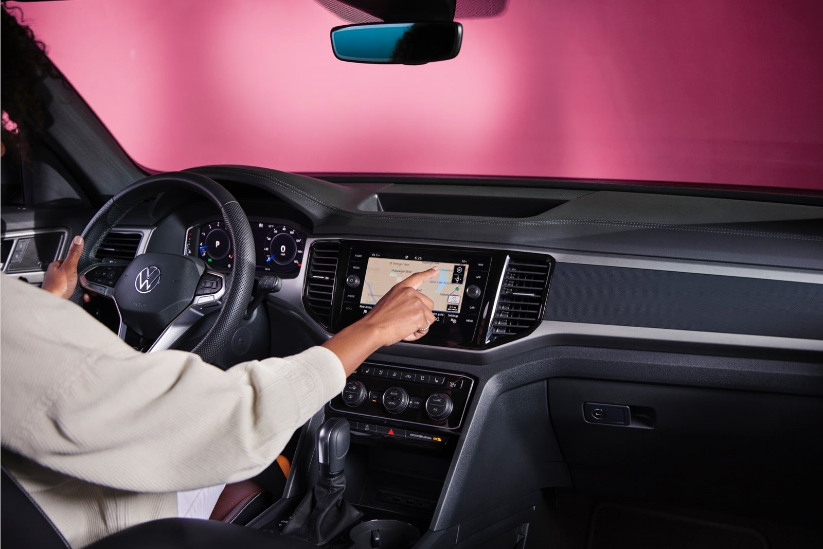 2020 Volkswagen Atlas Cross Sport Touch Screen Navigation